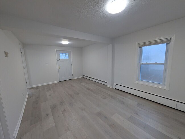 Building Photo - Stunning 3 bedroom 2 bathroom single family house available in Asbury Park!