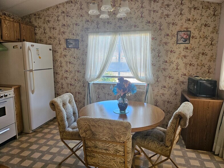 Building Photo - 13239 E 48th St