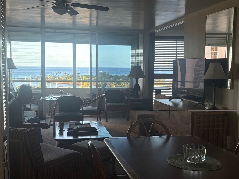 Building Photo - 1676 Ala Moana Blvd