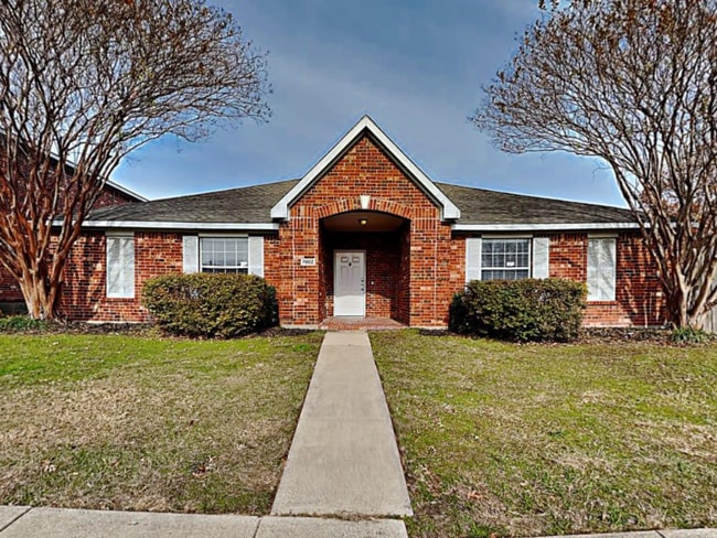 Building Photo - 7802 Coral Way