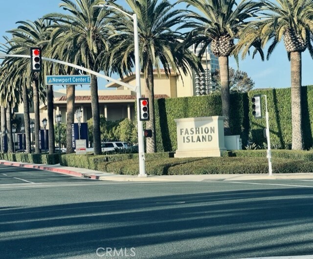 Building Photo - 700 Acacia Ave