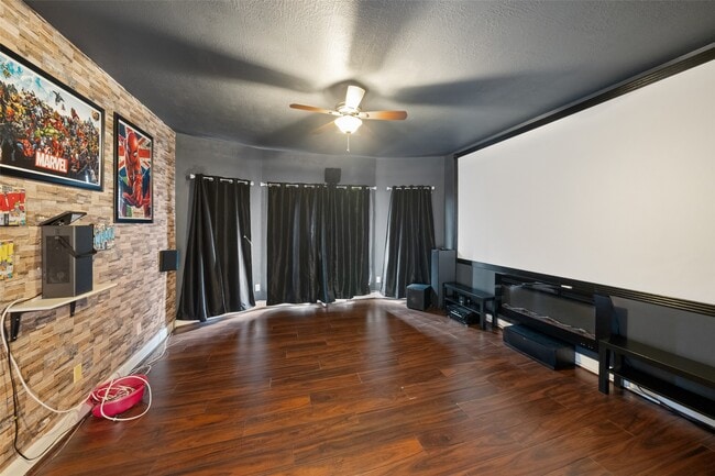 Building Photo - 2438 Ripplewood Dr