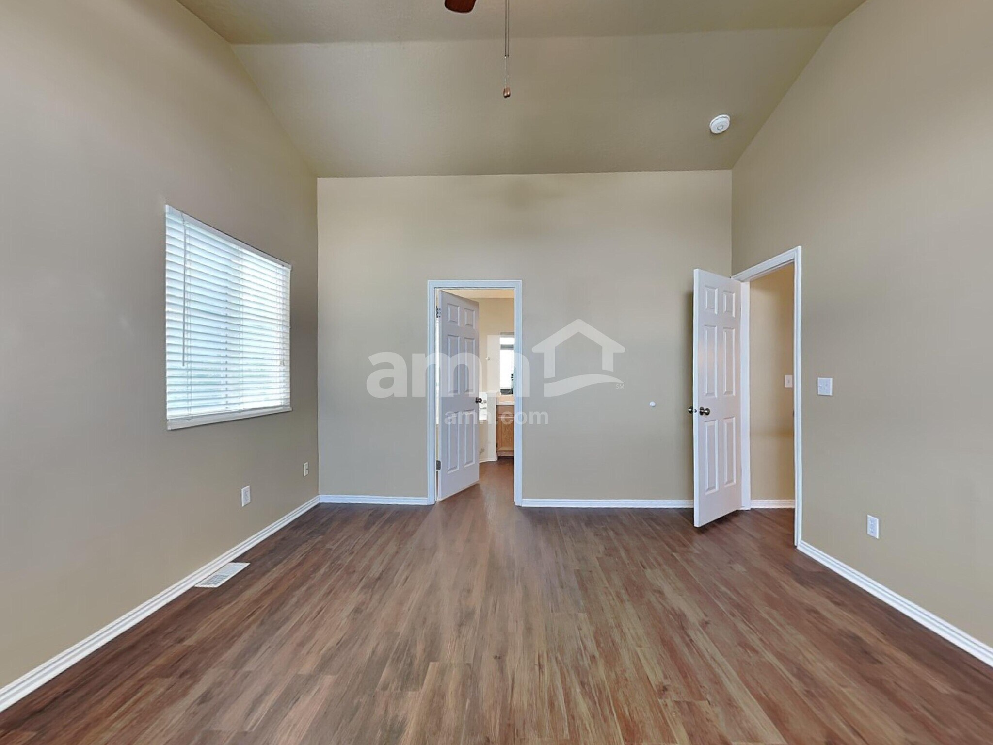 Building Photo - 8706 S Pebble Crest Way