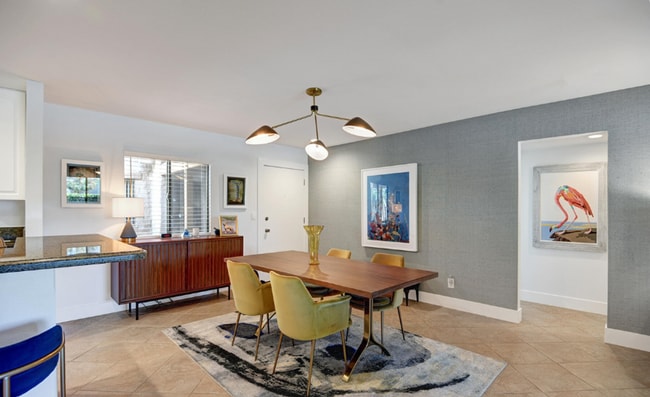 Building Photo - Serene Oasis Condo in Palm Springs (Monthly Only - No Long Term)