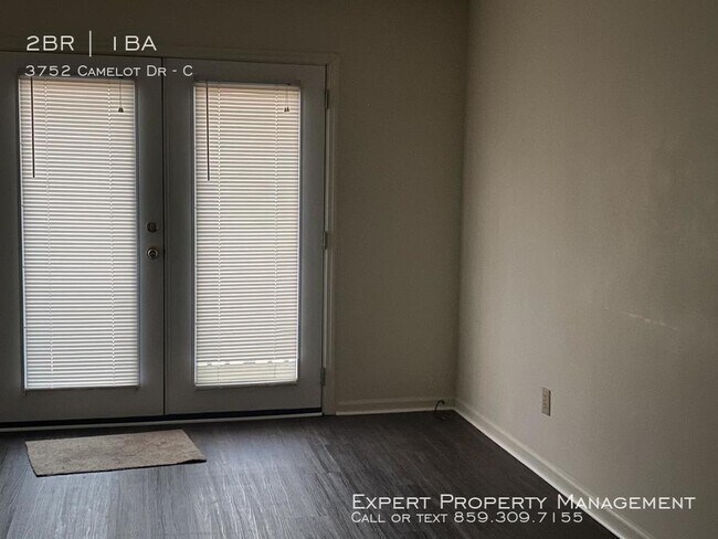 Building Photo - 3752 Camelot Dr