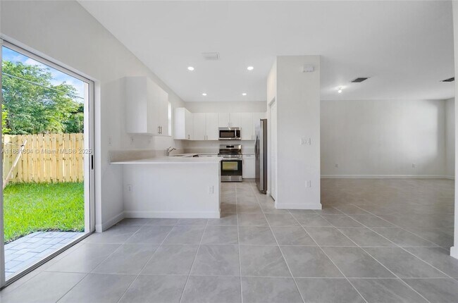 Building Photo - 28871 SW 162nd Ct