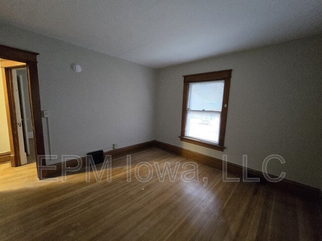 Building Photo - 349 17th St SE