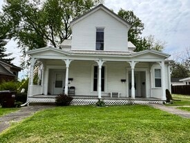Building Photo - 112 Clay St