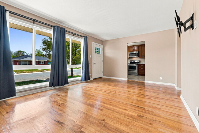 Building Photo - 5-Bedroom Northglenn Ranch w/ Finished Basement, Camper/Trailer Parking, and Big Fenced-In Backyard!