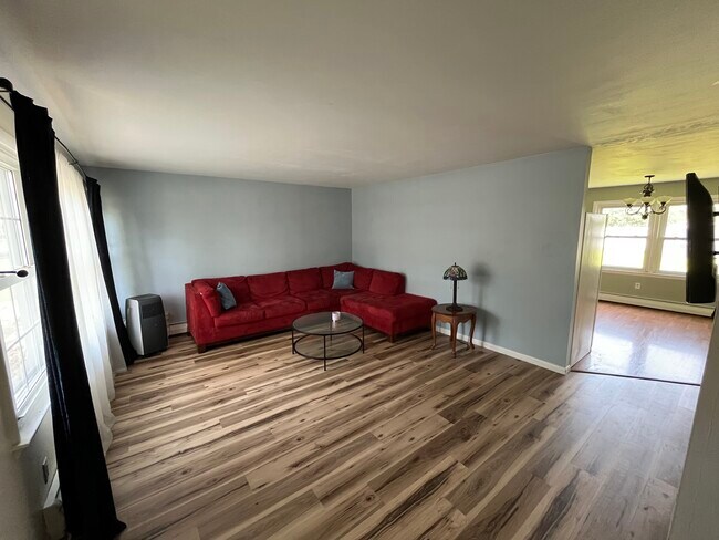 Building Photo - 6701 Bellefield Dr