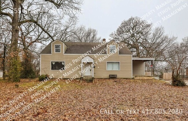 Primary Photo - 2255 N Fort Ave