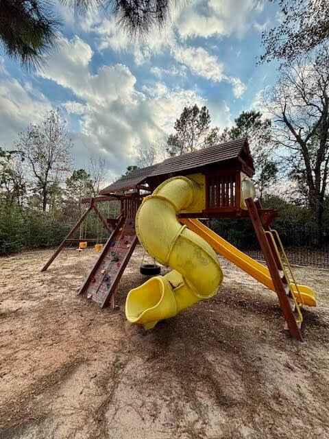 Building Photo - 8970 Navigation Cir