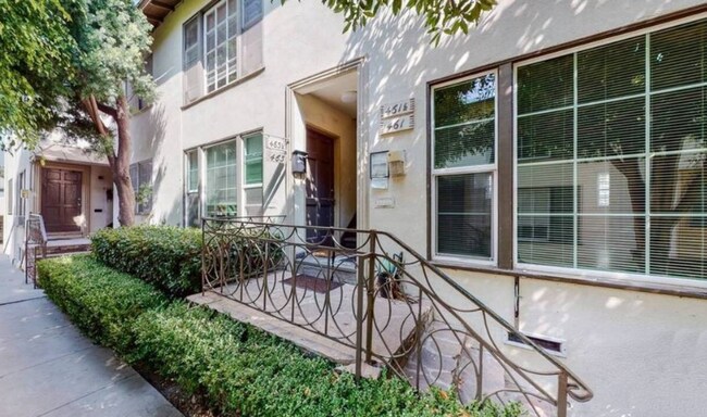 Primary Photo - 471 Midvale Ave