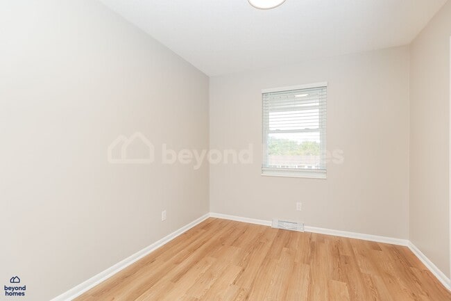 Building Photo - 7528 Temple Acres Dr