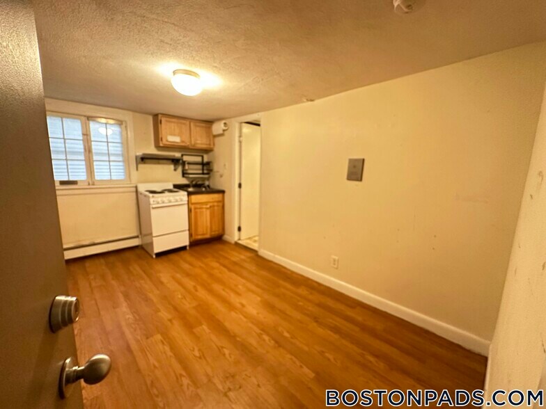 Building Photo - 53 S Huntington Ave