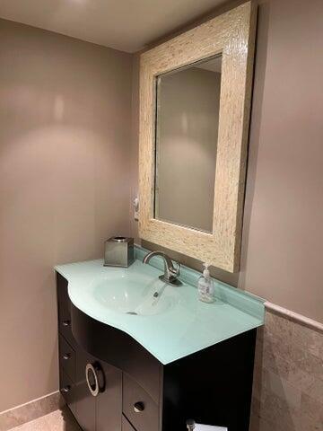 Building Photo - 11234 Green Lake Dr