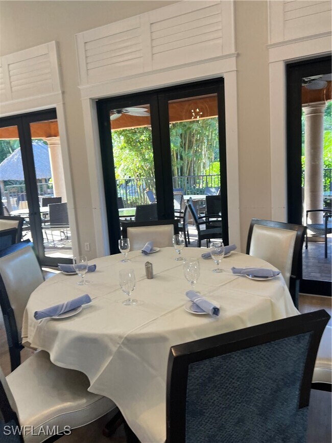 Building Photo - 9081 Albion Ln S