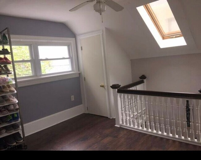 Building Photo - 23 E Bayview Ave