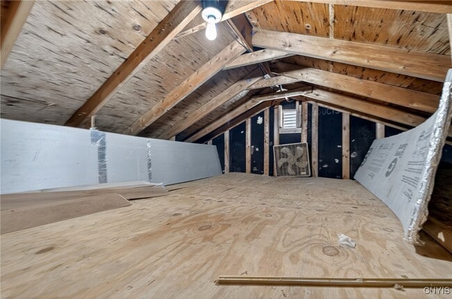 Building Photo - 122 Frederick Dr