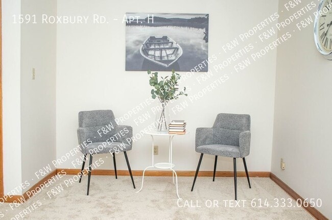 Building Photo - 1591 Roxbury Rd