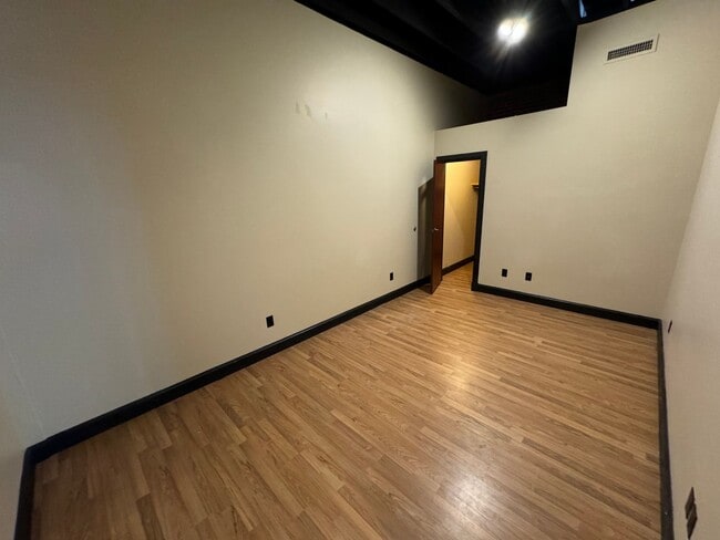 Building Photo - Beautiful Loft in Downtown Springfield