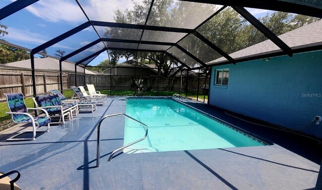 Building Photo - 10 Blackfoot Ct