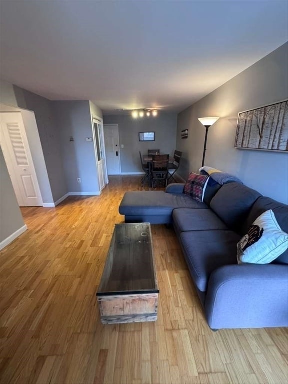 Building Photo - 20 Central St