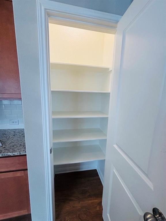 Building Photo - 1418 Walden Pond Dr