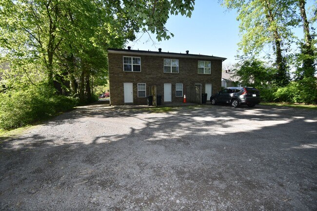 Building Photo - Forbes Avenue-248