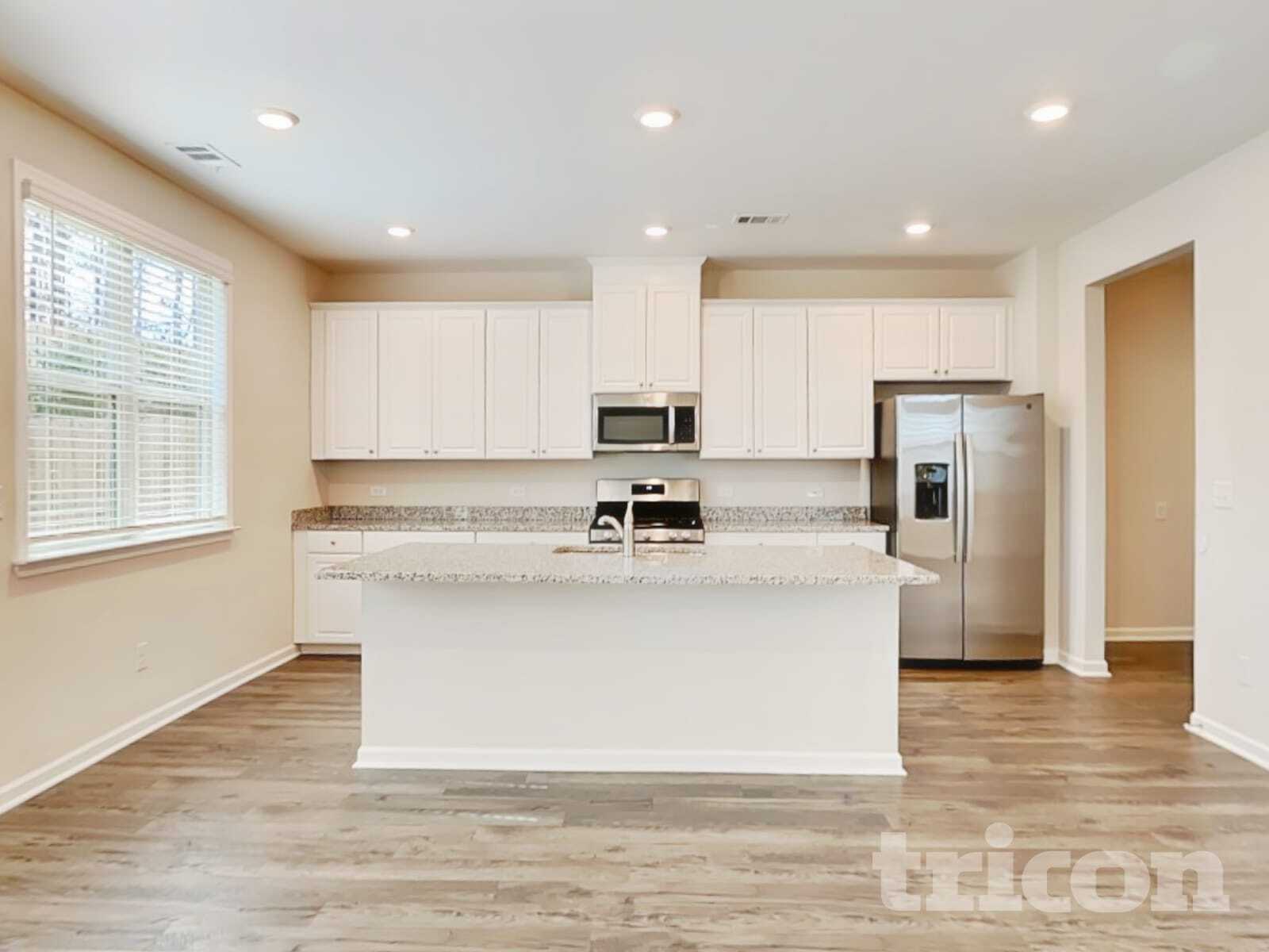 Building Photo - 317 Knowles Pl