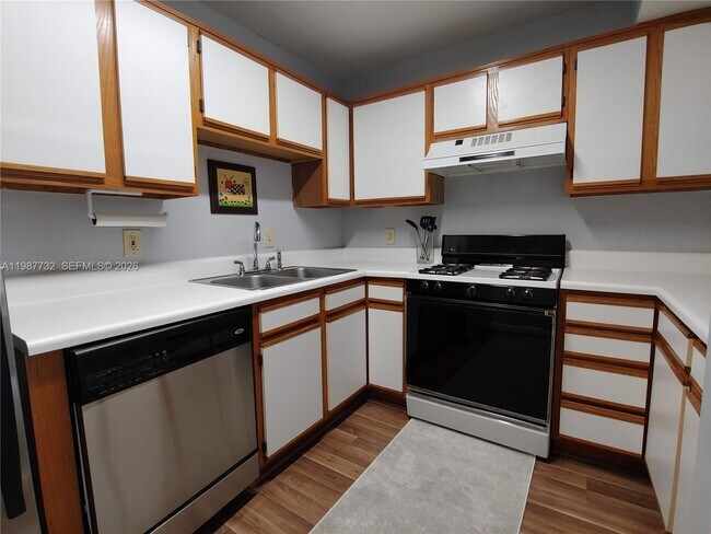 Building Photo - 15300 SW 106th Terrace