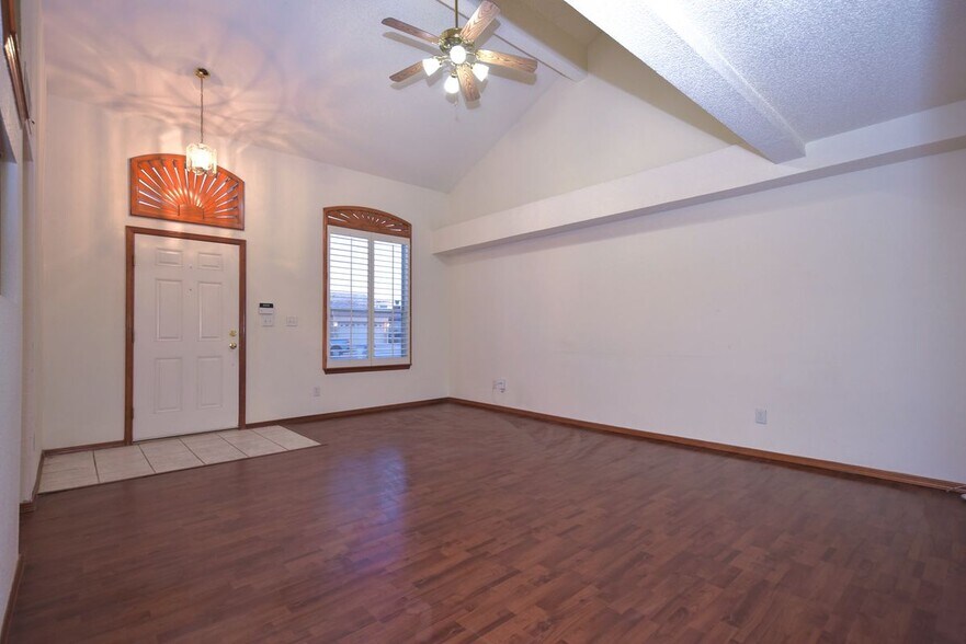 Building Photo - 12484 Tierra Espada Dr