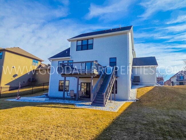 Building Photo - 4-Bedroom Walkout with 3-Car Garage in Waukee Schools