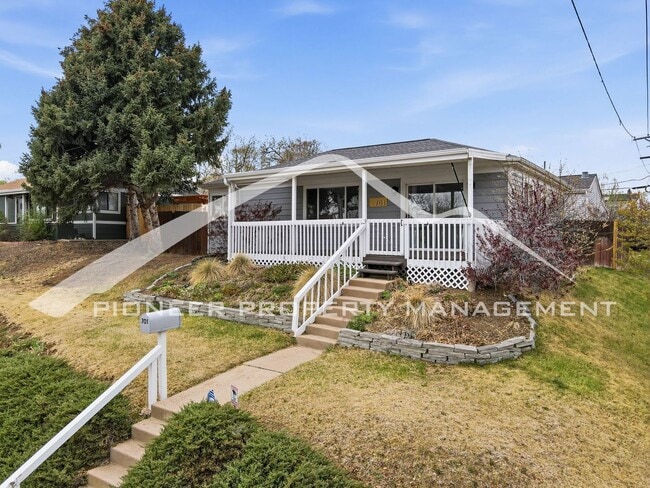 Building Photo - Updated Home on Corner Lot with Beautiful Landscaping!