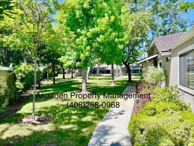 Building Photo - Remodeled Sunrise Community Single Story Condo! Pets Negotiable! Great Schools & Central A/C!!