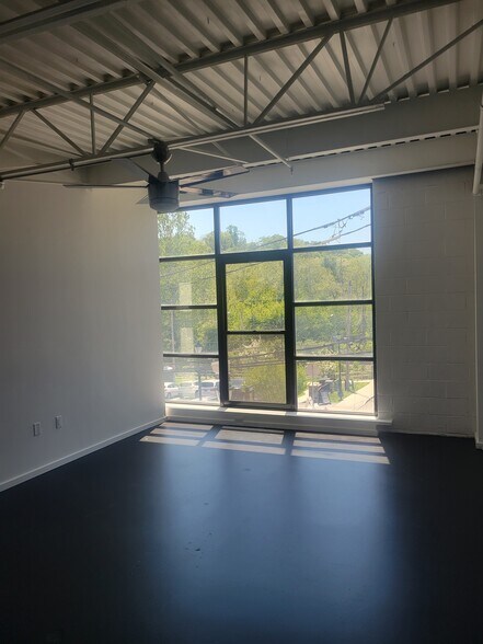 Building Photo - 4151 Main St