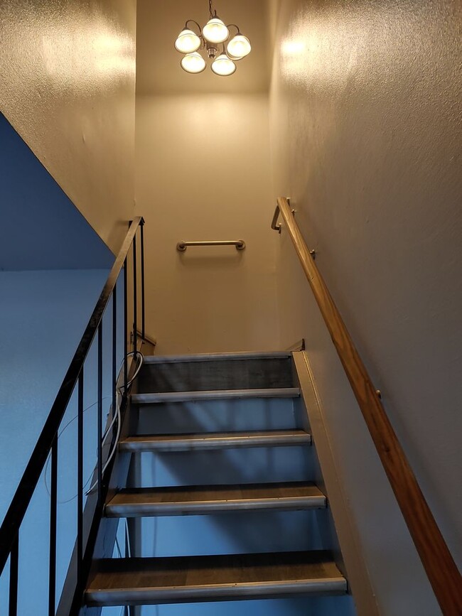 Building Photo - Now Leasing – Beautiful 3 Bedroom Townhome...