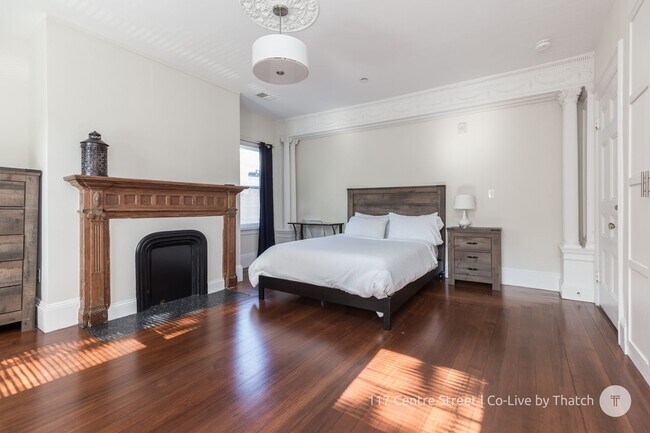 Building Photo - Convenient Location, In-Unit Washer and Dryer, Central Heat/AC, Eat-in Kitchen, Parking for Rent