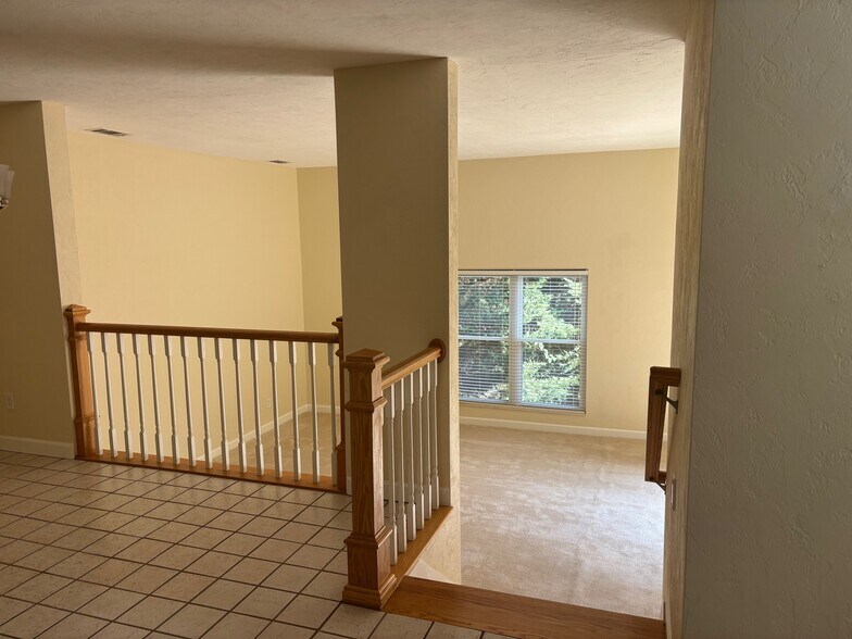 Building Photo - 918 Shingle Rd