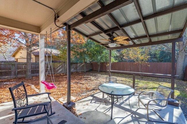 Building Photo - 9026 Hilltop Crossing Dr