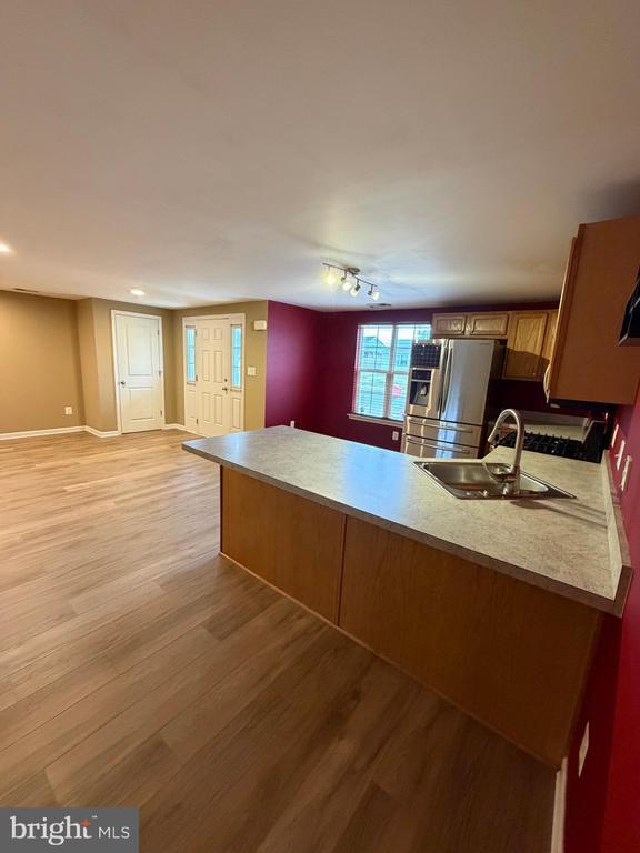 Building Photo - 2407 Saratoga Ave