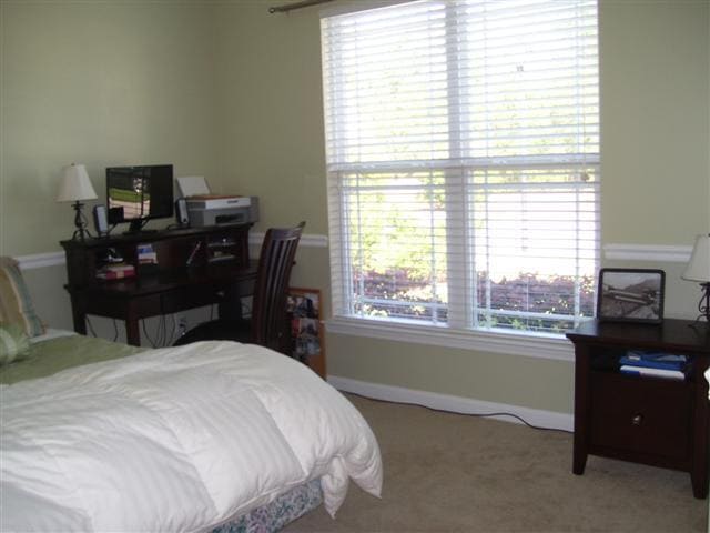 Building Photo - 35 Chapel Lake N