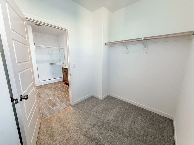 Building Photo - 12541 Camino Glorieta