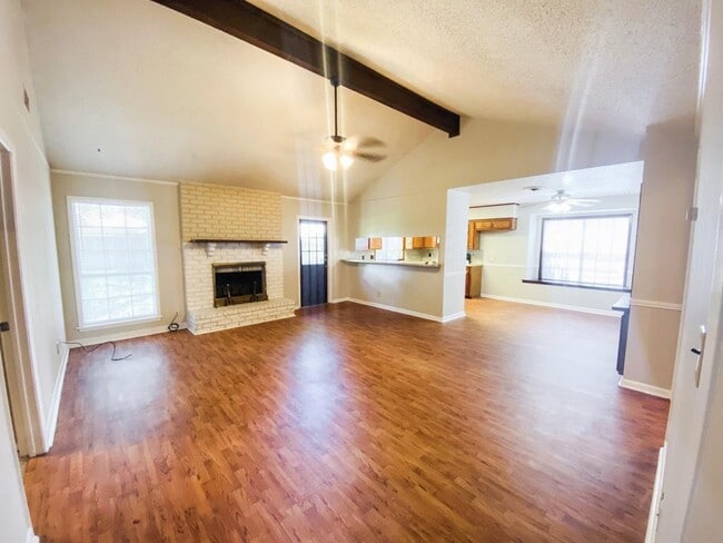 Building Photo - 603 Antietam Dr