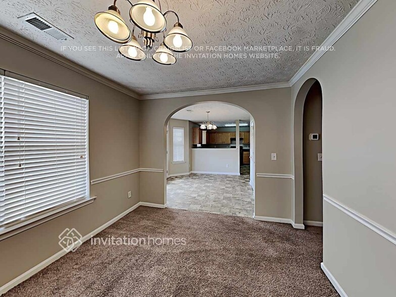 Building Photo - 1825 Midcourt Way