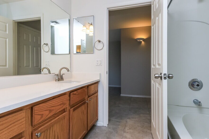 Building Photo - 383 W Welsh Black Cir