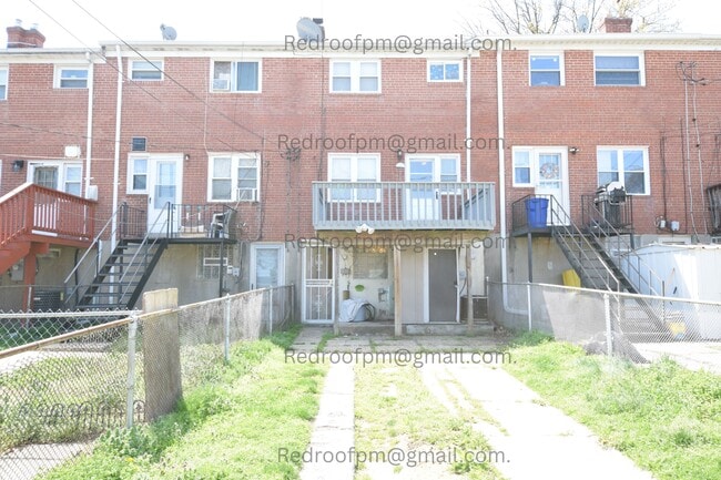 Building Photo - 565 Brisbane Rd