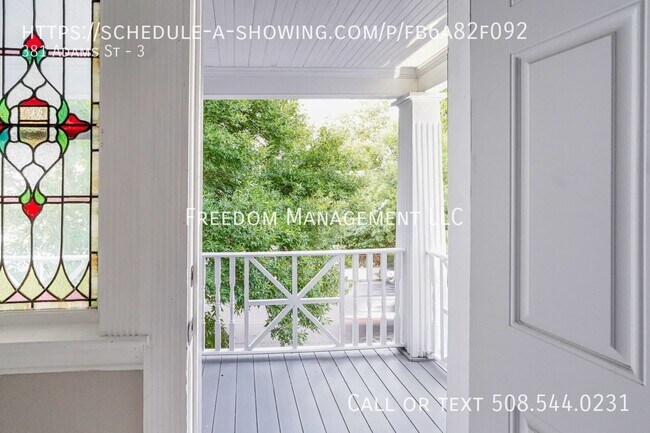 Building Photo - 381 Adams St