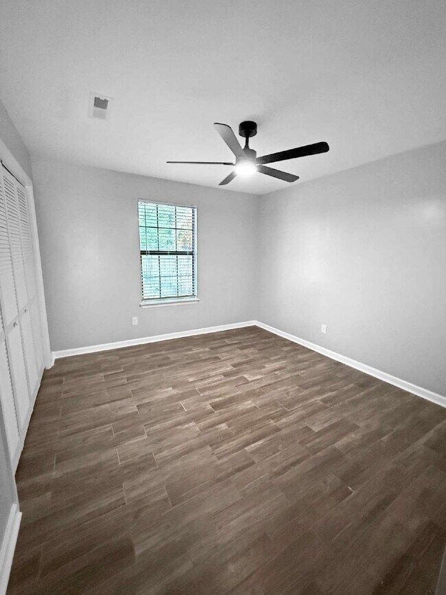 Building Photo - Luxury Fully Renovated 2-Bedroom with Brand-New Finishes – Minutes from Cordova Mall and NAS Pens...