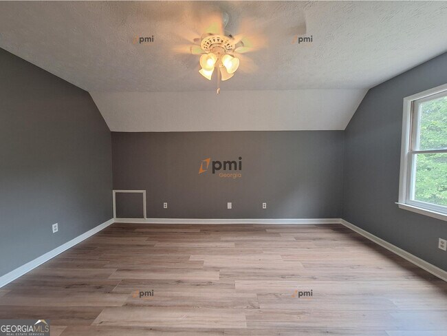 Building Photo - 4103 Renard Way